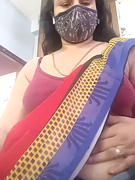 Snapshot of Tamil_Sivani chatting on October 6, 2025, 7:39 am Tamil Sivani online show from October 6, 2025, 7:39 am