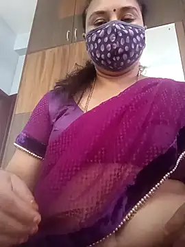 Snapshot of Tamil_Sivani chatting on October 10, 2025, 7:51 am Tamil Sivani online show from October 10, 2025, 7:51 am