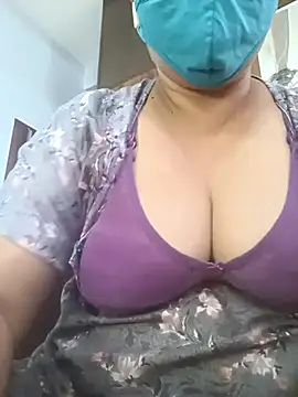 Snapshot of Tamil_Sivani chatting on October 18, 2025, 9:43 am Tamil Sivani online show from October 18, 2025, 9:43 am