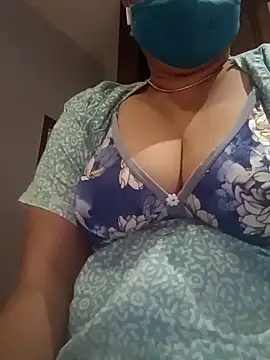 Snapshot of Tamil_Sivani chatting on October 21, 2025, 2:40 pm Tamil Sivani online show from October 21, 2025, 2:40 pm