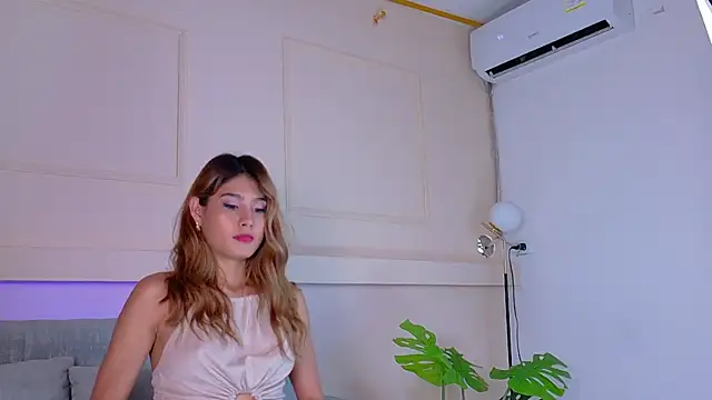 ZoehAngel online show from January 12, 2026, 3:17 pm