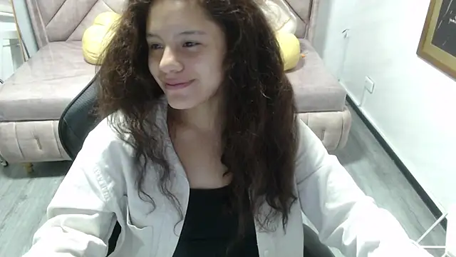 Velvet Moon V online show from November 20, 2025, 1:11 pm