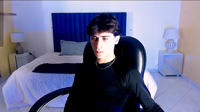 Snapshot of RoberthAlv chatting on February 19, 2026, 1:51 pm RoberthAlv online show from February 19, 2026, 1:51 pm