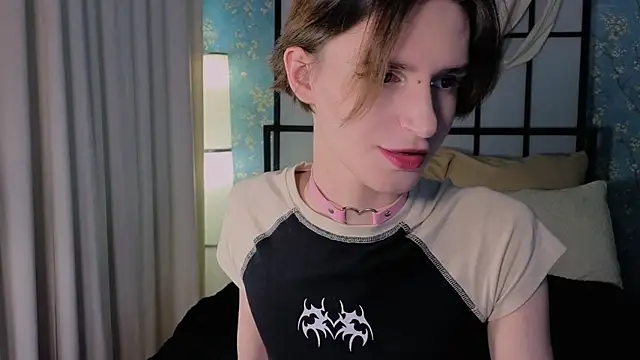 madi snow online show from October 30, 2025, 1:01 pm