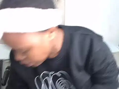 Lolly Ramochele online show from December 3, 2025, 7:45 pm