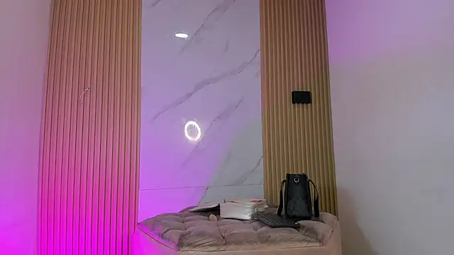 BILLY JAMEES online show from October 14, 2025, 11:44 am