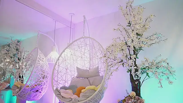 JadeSummerr online show from September 12, 2025, 11:43 am