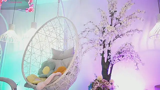 JadeSummerr online show from September 30, 2025, 11:37 am