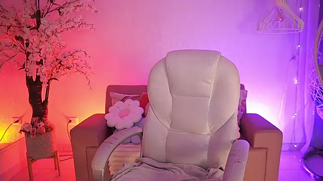 Snapshot of JadeSummerr chatting on April 30, 2026, 11:38 am JadeSummerr online show from April 30, 2026, 11:38 am