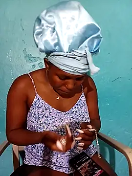 SweetHoney21  online show from December 21, 2025, 8:10 am