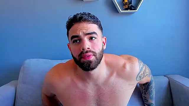 Paul Phoenix online show from October 2, 2025, 8:27 pm