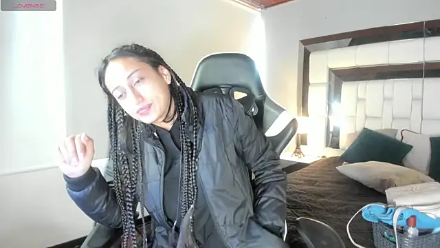 Adhara7 online show from October 6, 2025, 5:32 pm