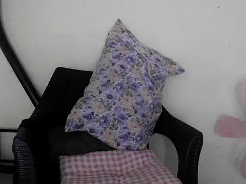 Snapshot of mimi15 chatting on November 1, 2025, 10:56 pm mimi15 online show from November 1, 2025, 10:56 pm