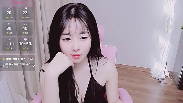 Miu-999 online show from October 12, 2025, 7:18 am