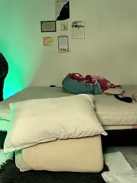 Snapshot of Stelleknoxxx chatting on October 14, 2025, 9:48 pm Stelleknoxxx online show from October 14, 2025, 9:48 pm