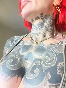 CatCoxx online show from April 15, 2026, 11:17 am