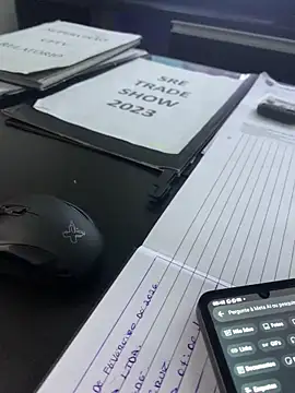 Snapshot of envolvemteX chatting on February 16, 2026, 8:43 am envolvemteX online show from February 16, 2026, 8:43 am