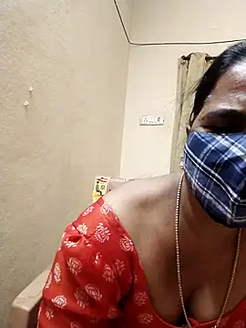 Snapshot of Darshini-Lovely chatting on October 1, 2025, 7:36 am Darshini-Lovely online show from October 1, 2025, 7:36 am