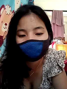 Snapshot of babyjunee12 chatting on February 18, 2026, 8:10 am babyjunee12 online show from February 18, 2026, 8:10 am