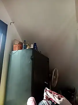 Snapshot of babyjunee12 chatting on February 22, 2026, 10:25 am babyjunee12 online show from February 22, 2026, 10:25 am