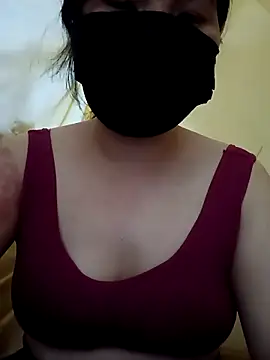 Snapshot of babyjunee12 chatting on March 4, 2026, 3:40 pm babyjunee12 online show from March 4, 2026, 3:40 pm