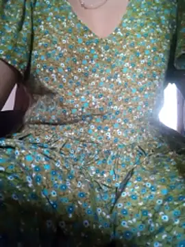 Snapshot of babyjunee12 chatting on April 12, 2026, 4:39 am babyjunee12 online show from April 12, 2026, 4:39 am