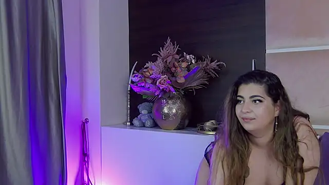 ZoeBellee online show from September 19, 2025, 8:31 pm
