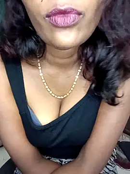 Snapshot of Tamil_kavinila chatting on October 9, 2025, 5:16 am Tamil kavinila online show from October 9, 2025, 5:16 am