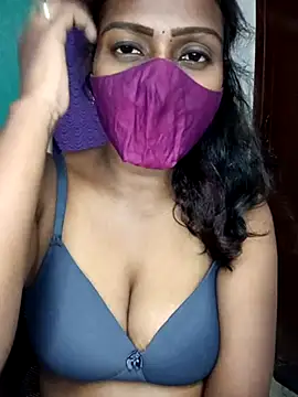 Snapshot of Tamil_kavinila chatting on October 24, 2025, 4:03 pm Tamil kavinila online show from October 24, 2025, 4:03 pm