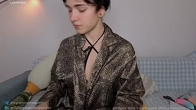 revalation  online show from October 19, 2025, 3:12 pm