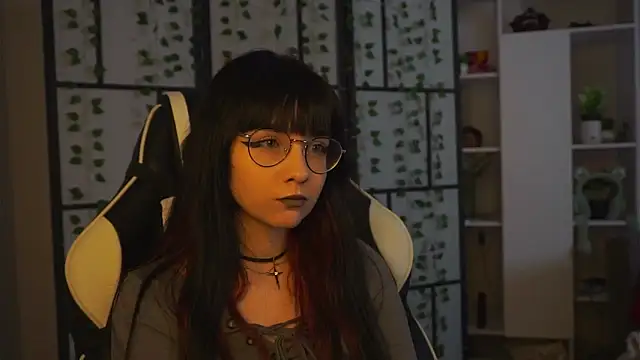 BereniceBattersby online show from September 26, 2025, 8:13 pm