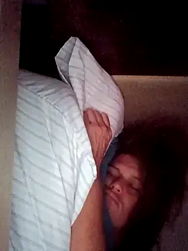 Snapshot of sarahkat86 chatting on September 14, 2025, 12:15 pm sarahkat86 online show from September 14, 2025, 12:15 pm