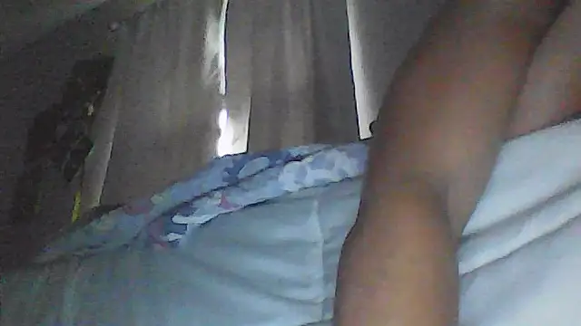 sarahkat86 online show from April 9, 2026, 11:37 am