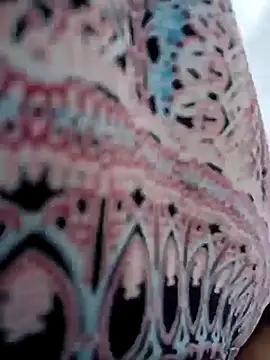 sarahkat86 online show from May 26, 2026, 1:40 pm