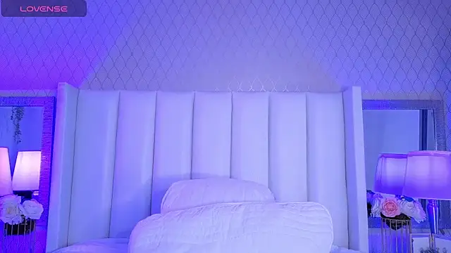 CristalHeart  online show from April 3, 2026, 12:47 pm