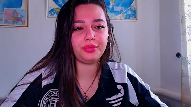 NikiWhite online show from November 13, 2025, 9:08 am