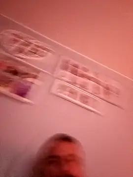 Snapshot of hugecock_2024 chatting on January 15, 2026, 7:57 am hugecock 2024 online show from January 15, 2026, 7:57 am