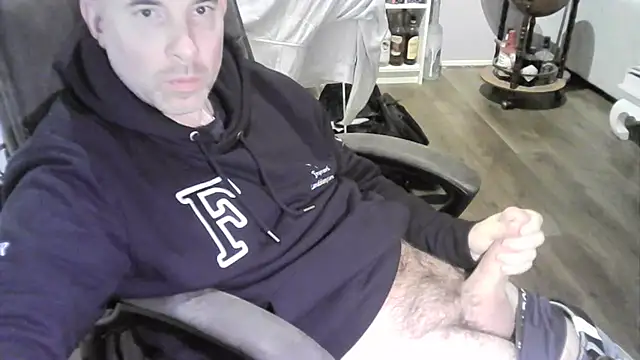 Chrisprngr online show from October 2, 2025, 11:56 pm