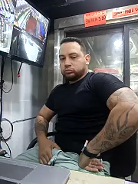 Catire10  online show from November 19, 2025, 1:44 pm