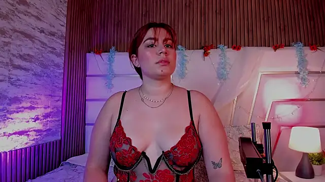 AdelaTaylor online show from September 19, 2025, 8:20 pm