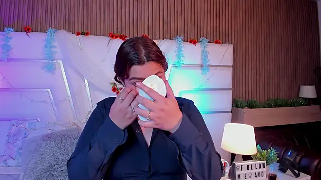 AdelaTaylor online show from September 26, 2025, 7:51 pm