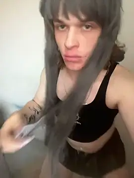 emilydee666 online show from April 12, 2026, 4:50 am