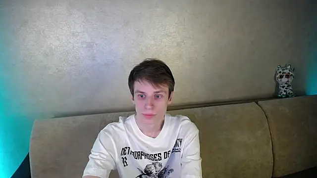 Snapshot of yes_cute_boy_ chatting on March 17, 2026, 9:40 pm yes cute boy online show from March 17, 2026, 9:40 pm