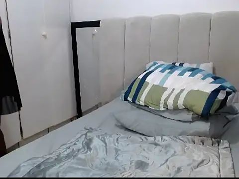 Snapshot of SplendidThalita chatting on November 30, 2025, 11:09 pm SplendidThalita online show from November 30, 2025, 11:09 pm