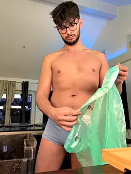 Gipsyboysteve online show from November 19, 2025, 6:02 am