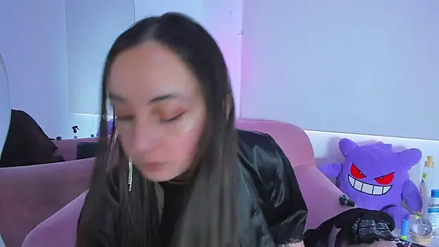 selene swee online show from November 5, 2025, 12:27 pm