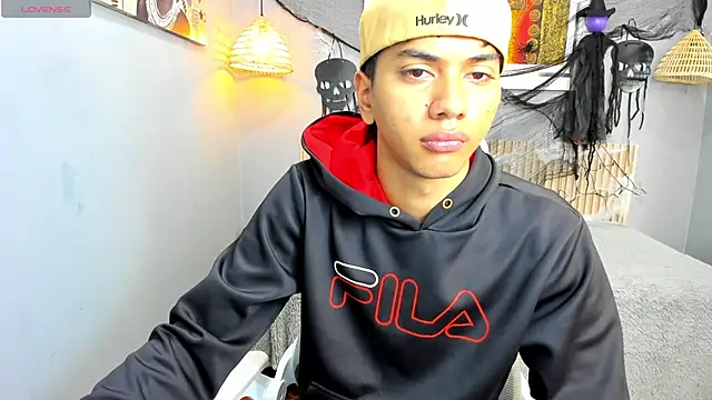 markbowie online show from October 29, 2025, 11:45 am