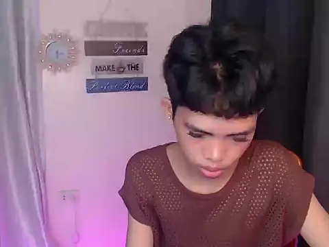 urcumjp online show from October 17, 2025, 7:33 am