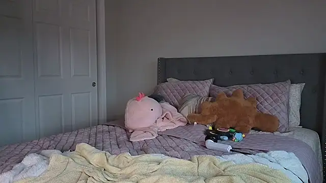 bambifarrina online show from October 6, 2025, 10:51 pm