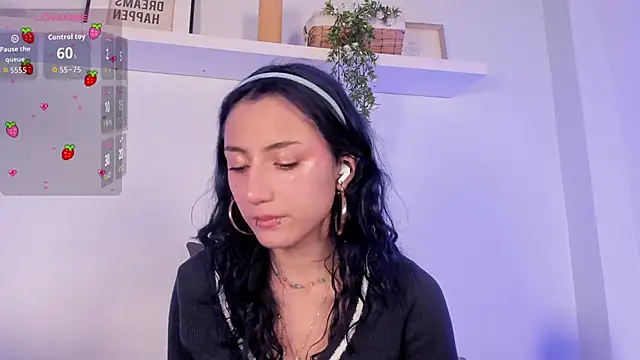 Vampgyal online show from April 11, 2026, 12:48 am